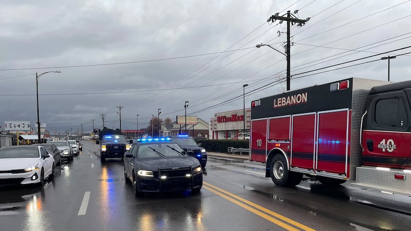 Wreck shuts down road in Lebanon