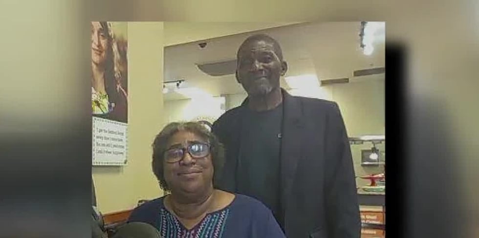 Robert Earl Davis is missing half his heart after his wife of 25 years, Diane Wofford Davis,...