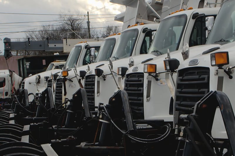 40 snow plows ready to respond in Nashville