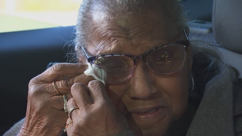 Elderly woman ‘homeless’ for the holidays after issues with home project