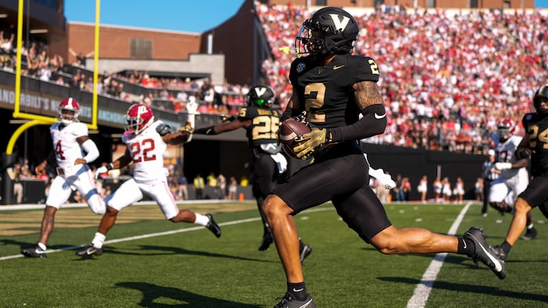 Vanderbilt linebacker Randon Fontenette (2) returns an interception for a touchdown during the...