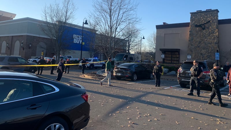 Murfreesboro parking lot closed after pedestrian crash