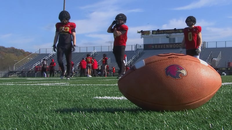 Ravenwood's Donovan Starr helps propel Raptors football to state semifinals