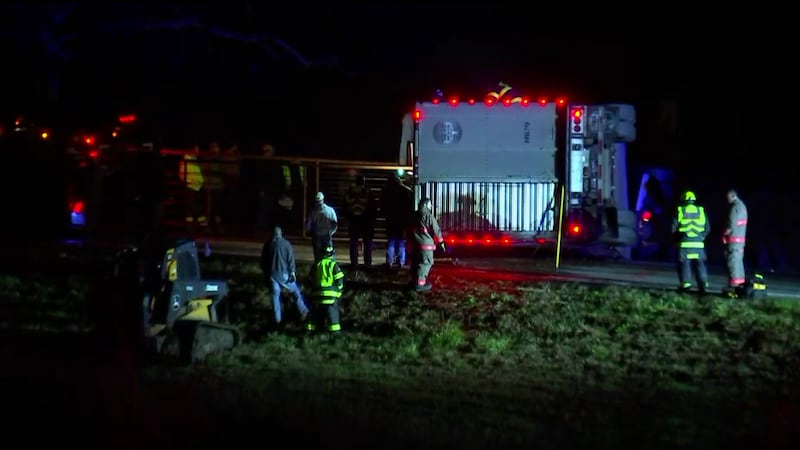 Crash involving church bus full of children, tractor-trailer hauling cattle closes TN roadway