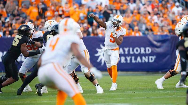 Tennessee quarterback passing in Music City Bowl vs. Purdue